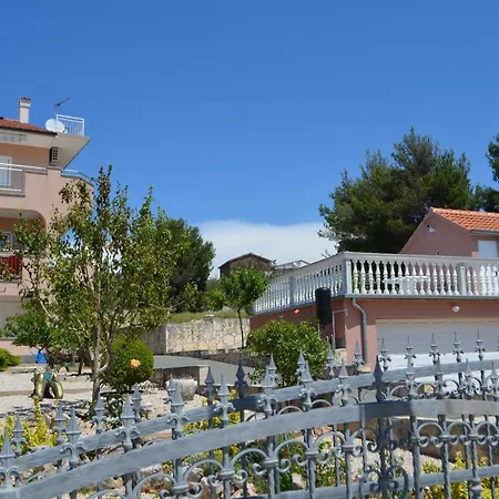 Apartment Darica Vid